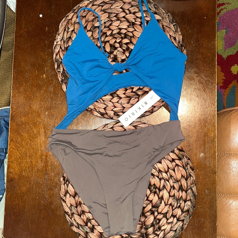 Kikirio bathing suit